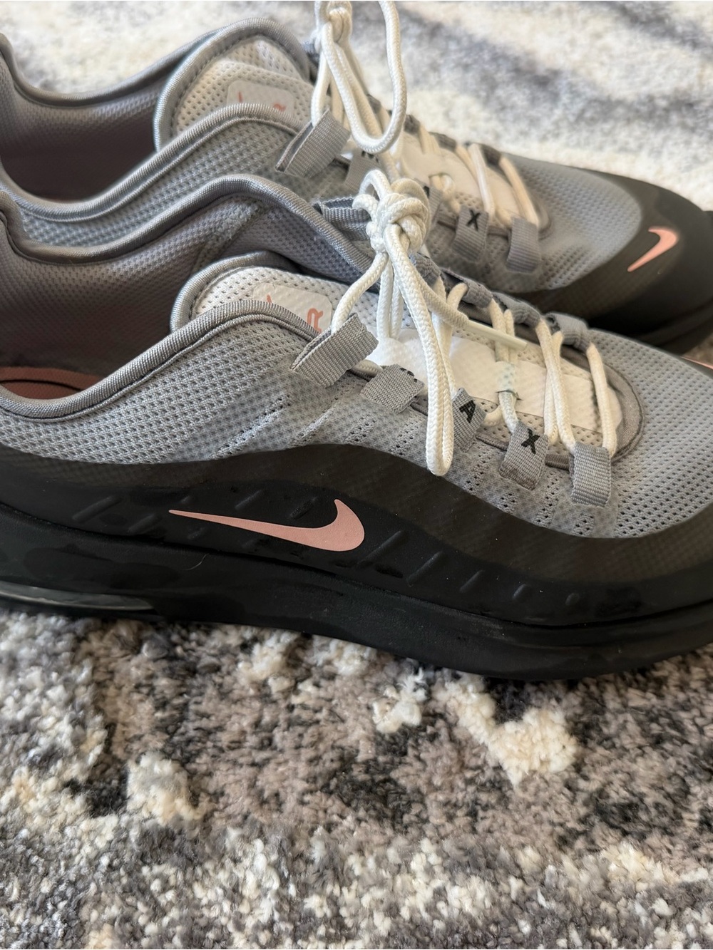 Nike Air Max Axis Running Shoes Grey Black Crimson Tint Women’s Size 9